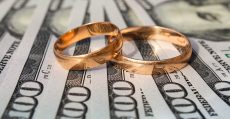 keeping separate bank accounts when married